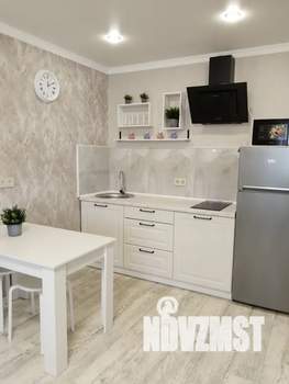 Студия квартира, посуточно, 30м2, 6/10 этаж