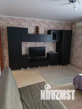 1-к квартира, посуточно, 40м2, 8/10 этаж