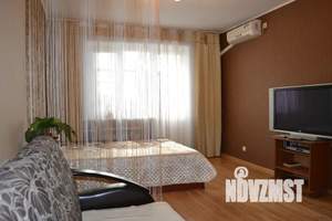 1-к квартира, посуточно, 40м2, 10/10 этаж