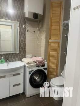 Студия квартира, посуточно, 35м2, 7/19 этаж