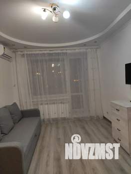 Студия квартира, посуточно, 45м2, 3/12 этаж