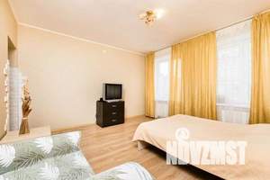 1-к квартира, посуточно, 40м2, 4/12 этаж