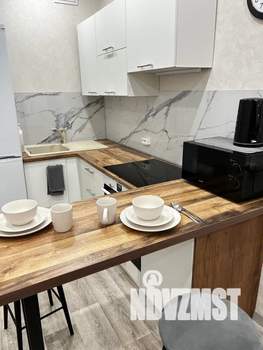 Студия квартира, посуточно, 27м2, 19/25 этаж