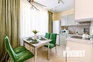 2-к квартира, посуточно, 49м2, 19/19 этаж