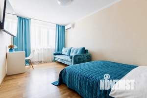1-к квартира, посуточно, 35м2, 18/18 этаж
