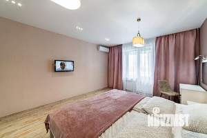 2-к квартира, посуточно, 99м2, 1/1 этаж