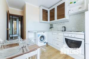 1-к квартира, посуточно, 35м2, 18/18 этаж