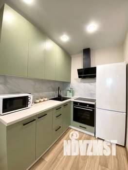 1-к квартира, посуточно, 35м2, 7/10 этаж