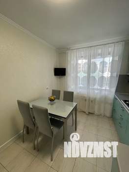 1-к квартира, посуточно, 49м2, 2/5 этаж