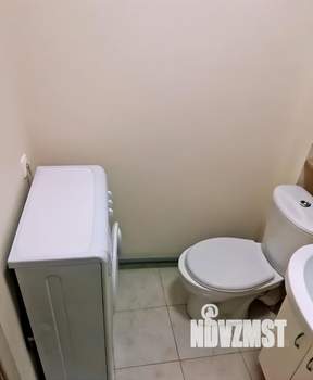 Студия квартира, посуточно, 35м2, 1/9 этаж