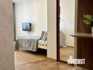 1-к квартира, посуточно, 55м2, 1/1 этаж