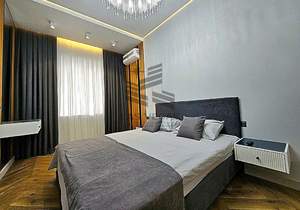 4-к квартира, на длительный срок, 160м2, 4/5 этаж