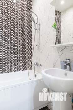 2-к квартира, посуточно, 52м2, 1/1 этаж