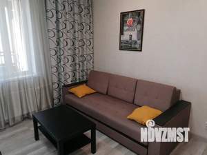 Студия квартира, посуточно, 32м2, 10/19 этаж