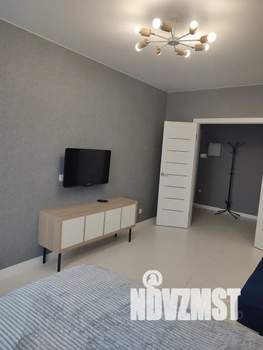 1-к квартира, посуточно, 38м2, 13/24 этаж