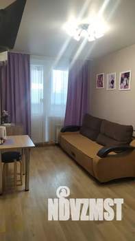 Студия квартира, посуточно, 18м2, 1/15 этаж