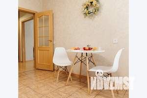1-к квартира, посуточно, 44м2, 4/10 этаж