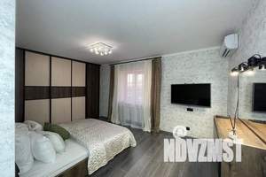2-к квартира, посуточно, 60м2, 11/17 этаж
