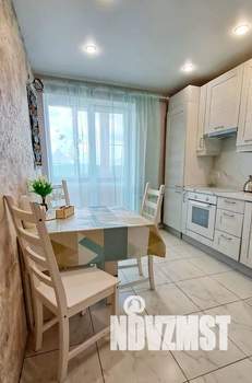 2-к квартира, посуточно, 57м2, 6/18 этаж