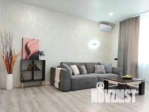 2-к квартира, посуточно, 50м2, 1/1 этаж