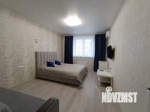 1-к квартира, посуточно, 40м2, 10/21 этаж