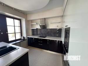 3-к квартира, на длительный срок, 125м2, 4/6 этаж