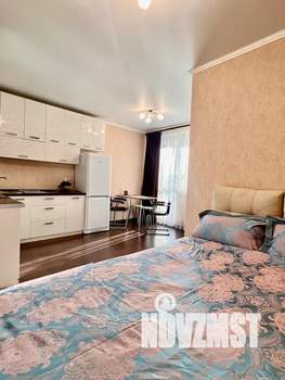 Студия квартира, посуточно, 32м2, 10/19 этаж