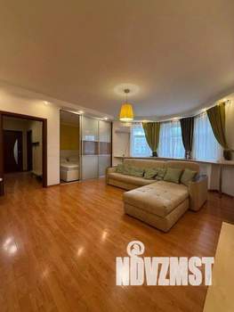 1-к квартира, посуточно, 60м2, 1/1 этаж