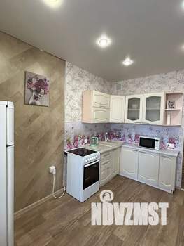 1-к квартира, посуточно, 42м2, 4/20 этаж