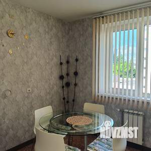 1-к квартира, на длительный срок, 42м2, 4/18 этаж