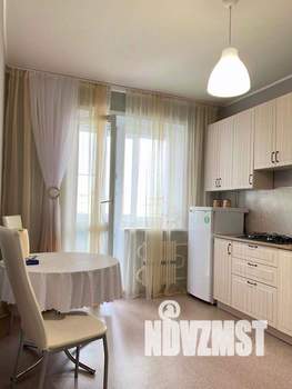 1-к квартира, посуточно, 43м2, 1/1 этаж