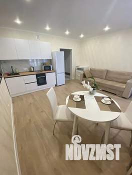 Студия квартира, посуточно, 31м2, 10/19 этаж