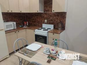 Студия квартира, посуточно, 30м2, 3/19 этаж