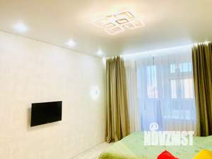 1-к квартира, посуточно, 40м2, 8/10 этаж