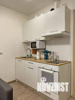 Студия квартира, посуточно, 27м2, 2/19 этаж