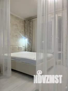 Студия квартира, посуточно, 35м2, 7/19 этаж