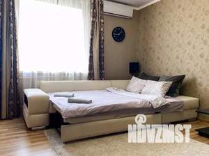 3-к квартира, посуточно, 82м2, 1/1 этаж