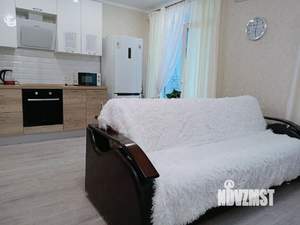 Студия квартира, посуточно, 41м2, 6/21 этаж