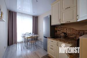 1-к квартира, посуточно, 44м2, 13/19 этаж