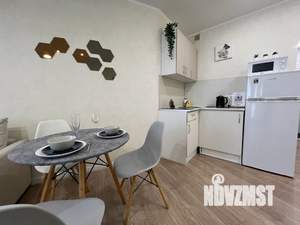 Студия квартира, посуточно, 34м2, 15/22 этаж