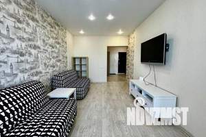 1-к квартира, посуточно, 42м2, 17/20 этаж