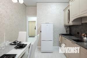 1-к квартира, посуточно, 42м2, 3/21 этаж