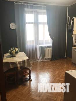 1-к квартира, посуточно, 47м2, 4/6 этаж