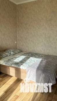 1-к квартира, посуточно, 37м2, 8/10 этаж