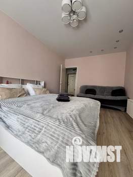 1-к квартира, посуточно, 38м2, 2/19 этаж