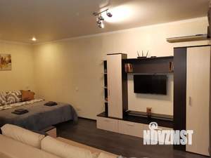 Студия квартира, посуточно, 32м2, 2/5 этаж