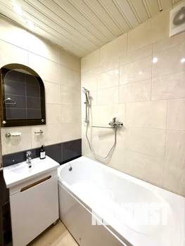 2-к квартира, посуточно, 53м2, 1/5 этаж