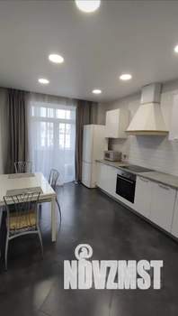 1-к квартира, посуточно, 38м2, 3/6 этаж