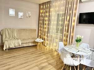 Студия квартира, посуточно, 38м2, 10/22 этаж