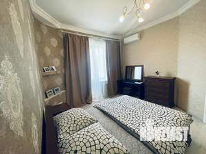 1-к квартира, посуточно, 61м2, 4/4 этаж